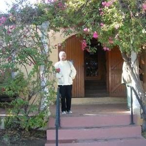 Meet your Posher, Joan